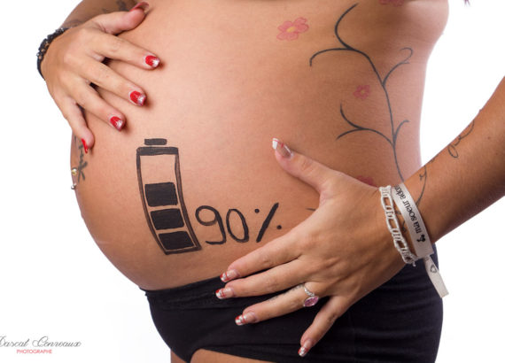 Le dessin pour ventre de femme enceinte