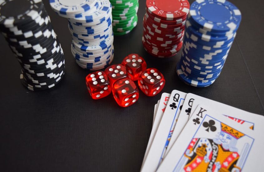 Les différents avantages de se tourner vers les casinos en ligne